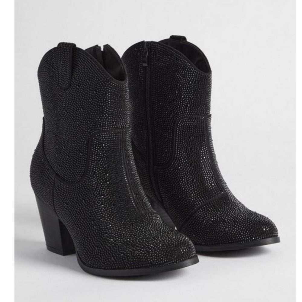 TORRID NWT Embellished Western Bootie (WW)